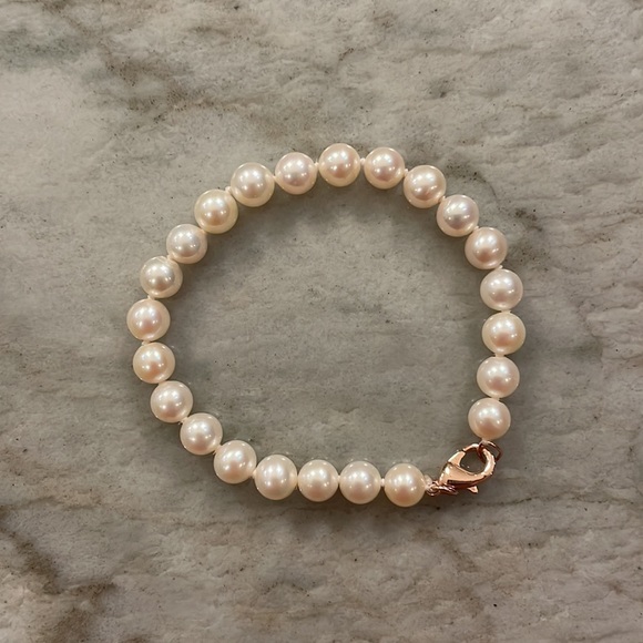 Faux Pearl Necklace & Bracelet - Picture 3 of 3